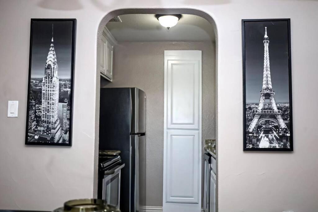 Comfy Two-Bedroom Apartment In Арлингтон Экстерьер фото